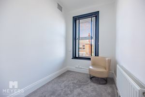 Photo 25- click for photo gallery